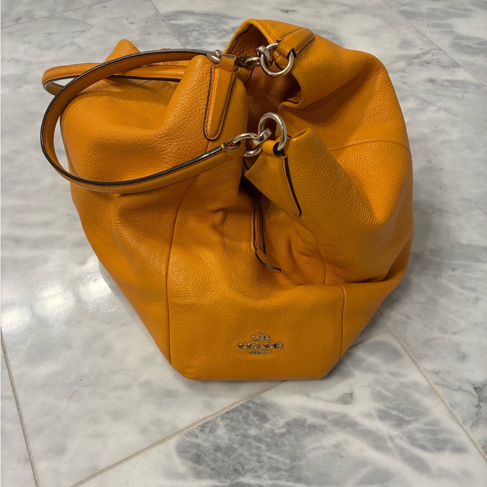 Coach Women's Butter Leather Purse.  Small blemish towards bottom-see pics.